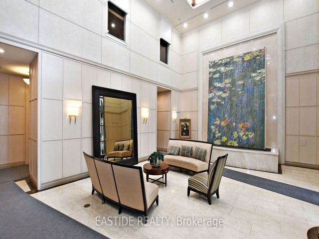 315 - 18 Holmes Ave