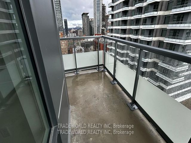 2303 - 25 Holly St