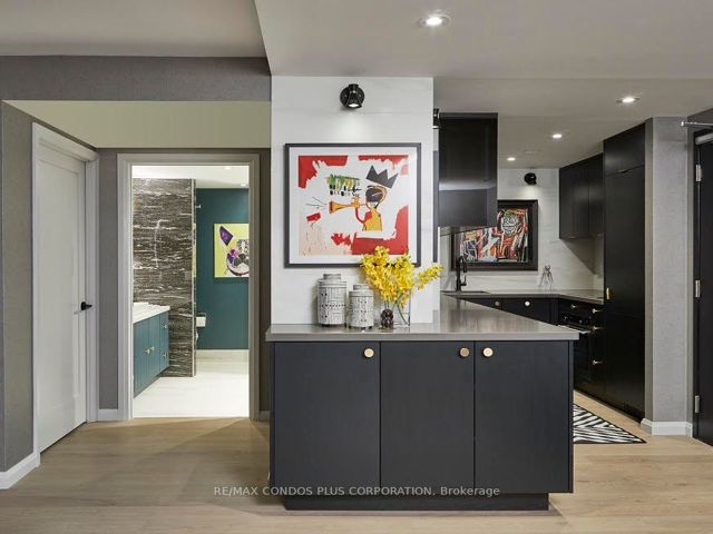 1203 - 50 Lombard St