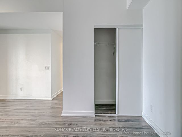 1719 - 20 Edward St