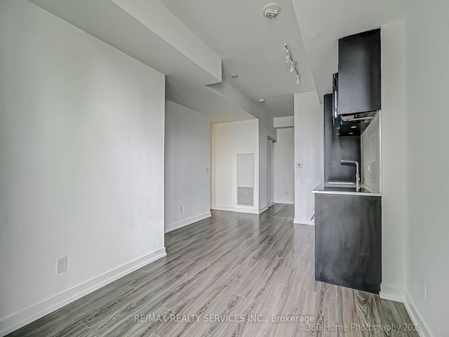 1719 - 20 Edward St