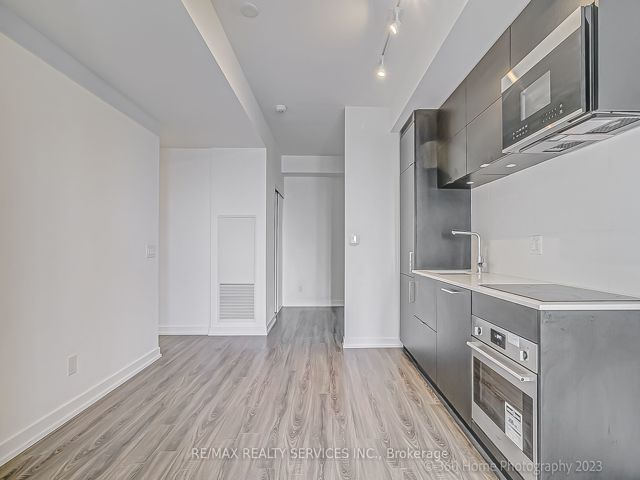 1719 - 20 Edward St