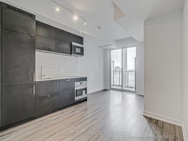 1719 - 20 Edward St