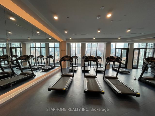 TH114 SW - 121 Lower Sherbourne St