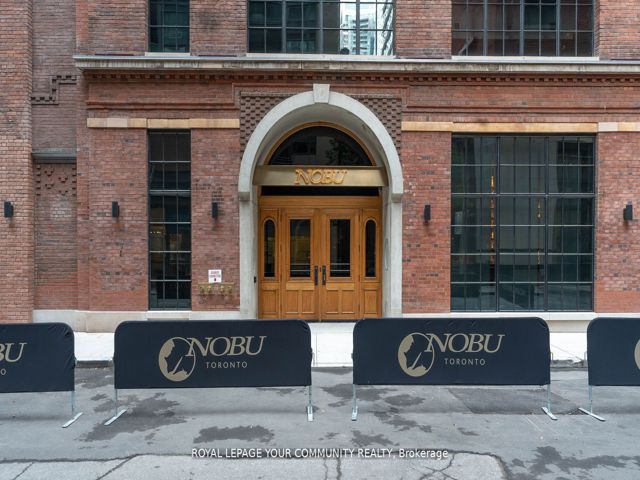 4203 - 15 Mercer St