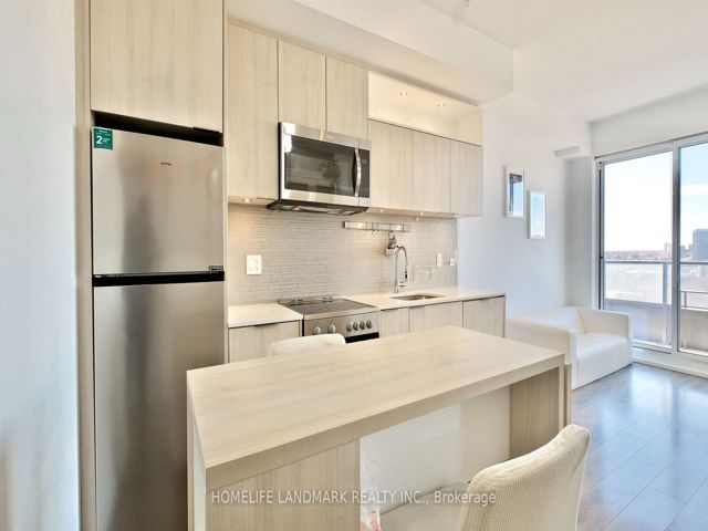 904 - 50 Forest Manor Rd