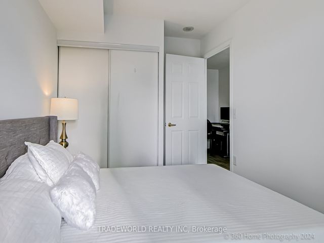 1609 - 20 Olive Ave