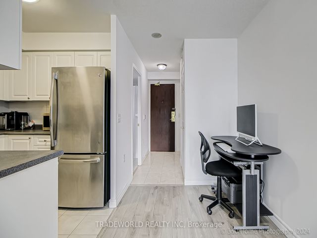 1609 - 20 Olive Ave