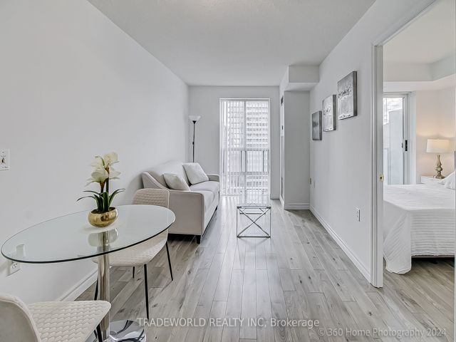 1609 - 20 Olive Ave
