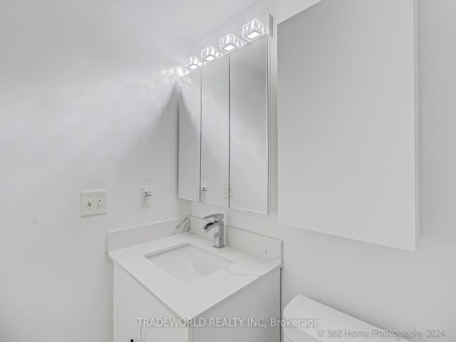 1609 - 20 Olive Ave