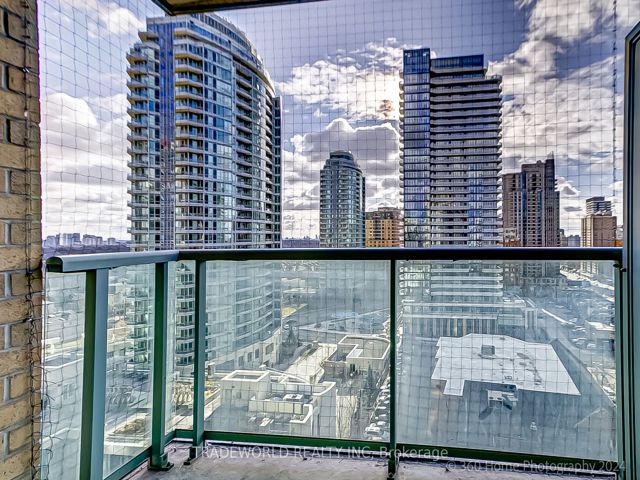 1609 - 20 Olive Ave