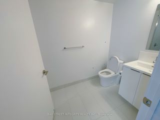 3317 - 230 Simcoe St