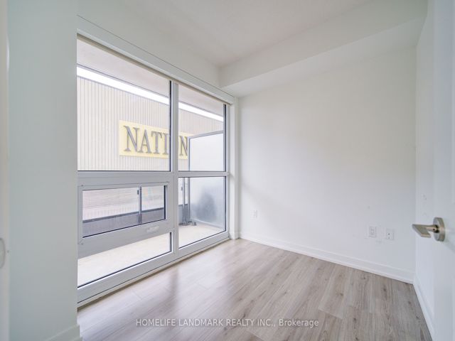 2302 - 395 Bloor St E