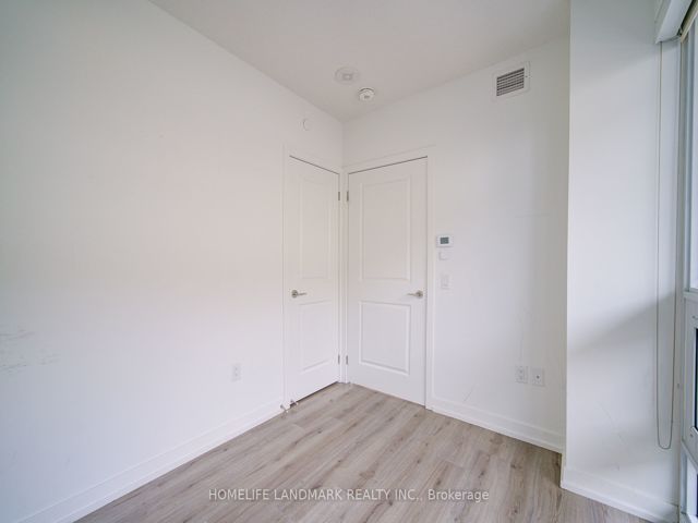 2302 - 395 Bloor St E