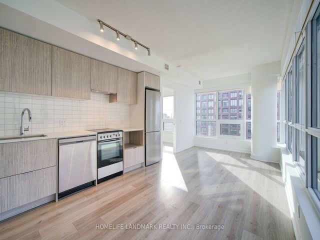2302 - 395 Bloor St E