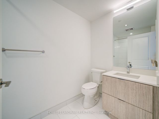 2302 - 395 Bloor St E