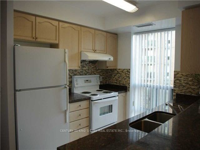 503 - 26 Olive Ave