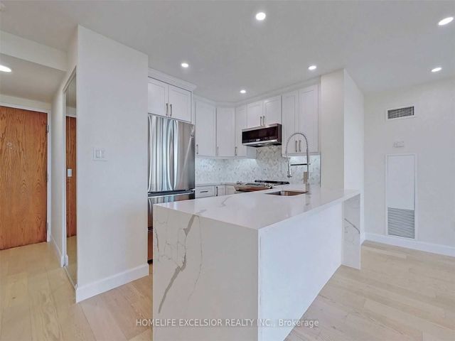 512 - 23 Lorraine Dr