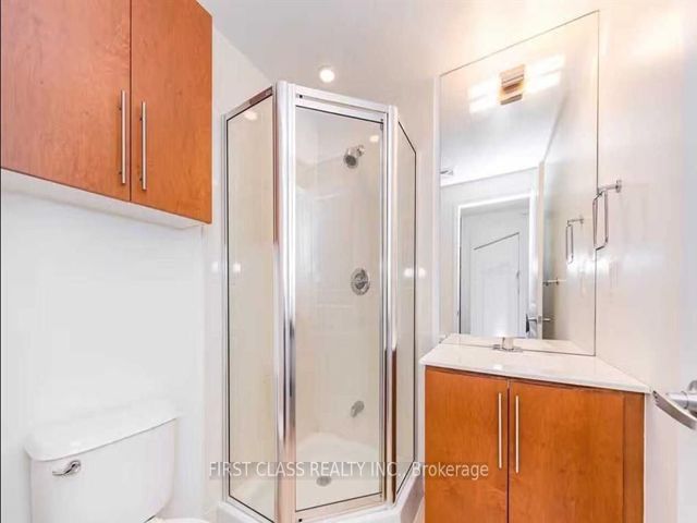 235 - 2885 Bayview Ave