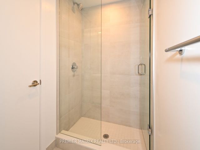 529 - 28 Eastern Ave
