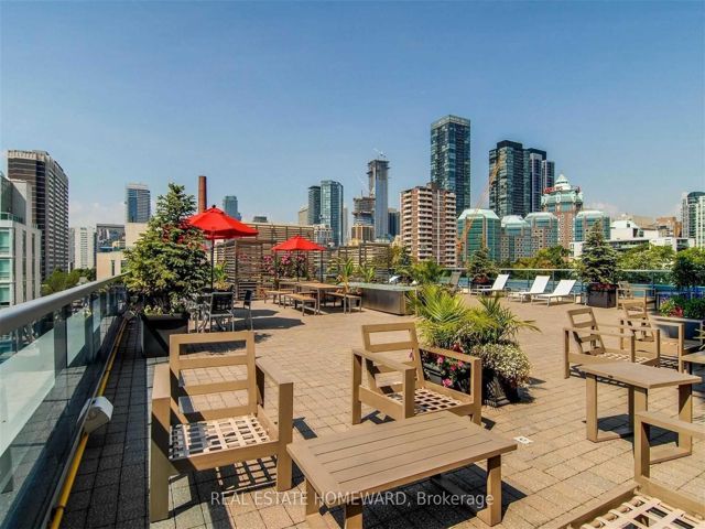 3006 - 500 Sherbourne St
