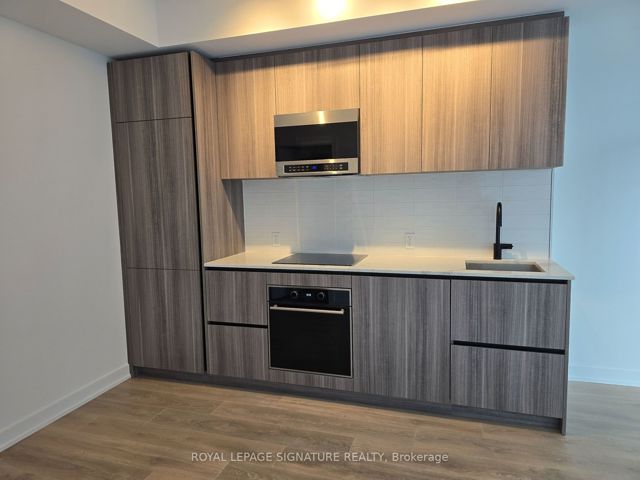 2513 - 117 Broadway Ave S