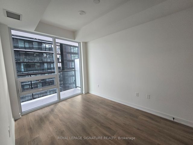 2513 - 117 Broadway Ave S