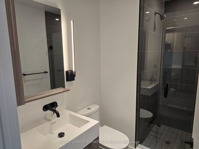 2513 - 117 Broadway Ave S