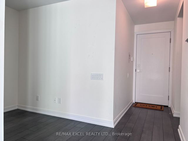 511 - 50 Charles St E