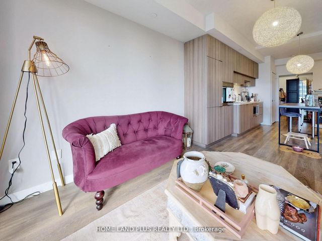 2312 - 8 Eglinton Ave E