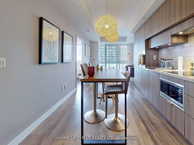 2312 - 8 Eglinton Ave E