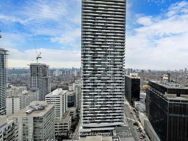 2312 - 8 Eglinton Ave E