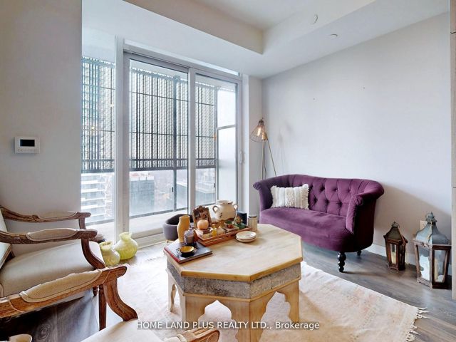 2312 - 8 Eglinton Ave E