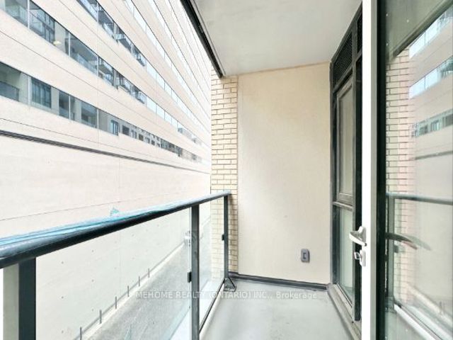 336 - 543 Richmond St W
