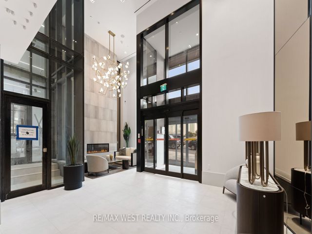 1802 - 2020 Bathurst St