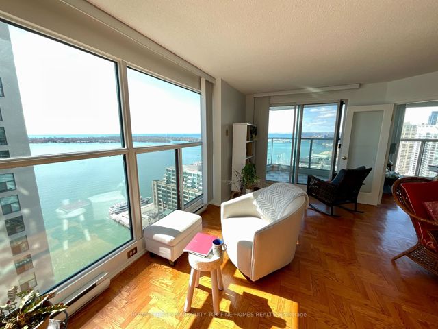 2808 - 77 Harbour Sq