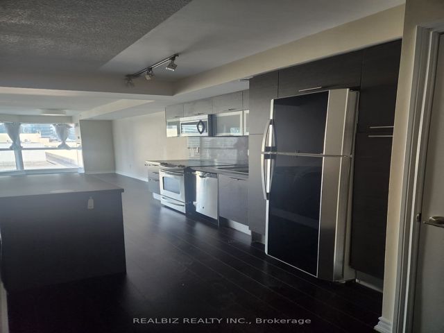 1516 - 386 Yonge St