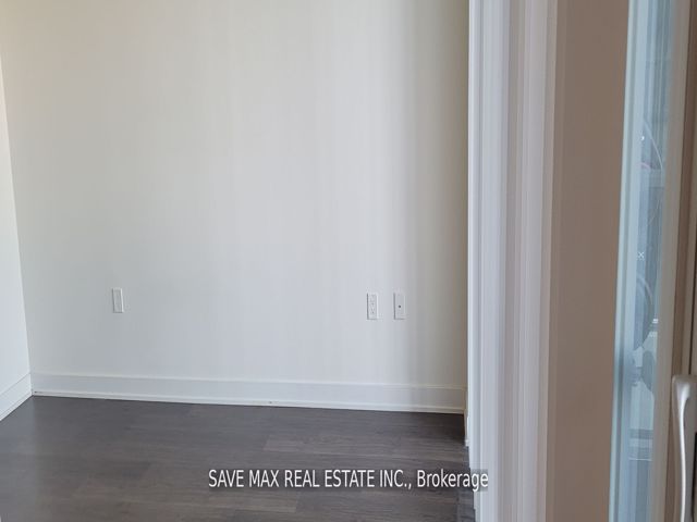 1201 E - 576 Front Street W Way