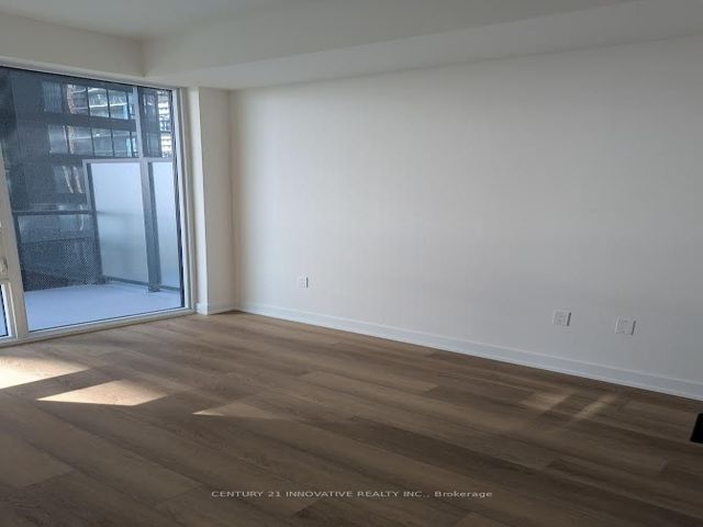 2613 - 117 Broadway Ave