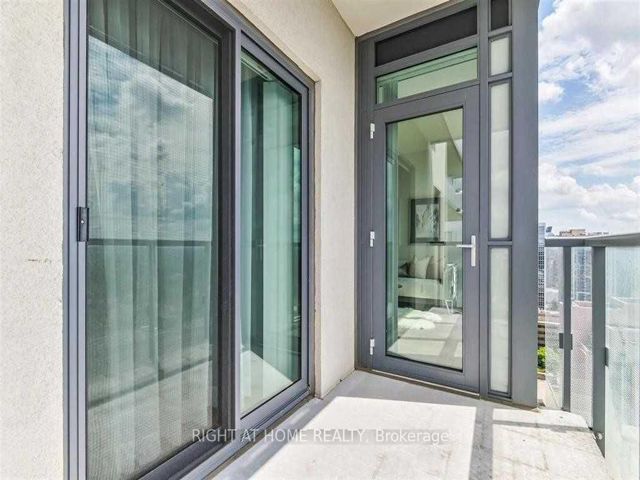 2615 - 5162 Yonge St