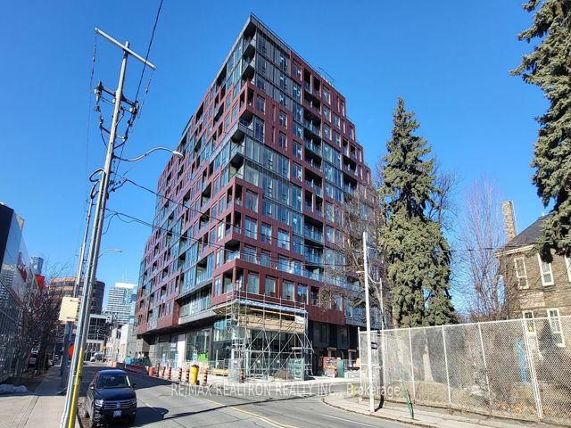 602 - 28 Eastern Ave