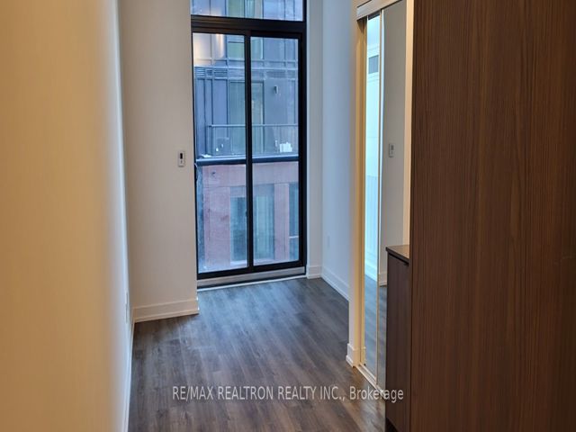 602 - 28 Eastern Ave
