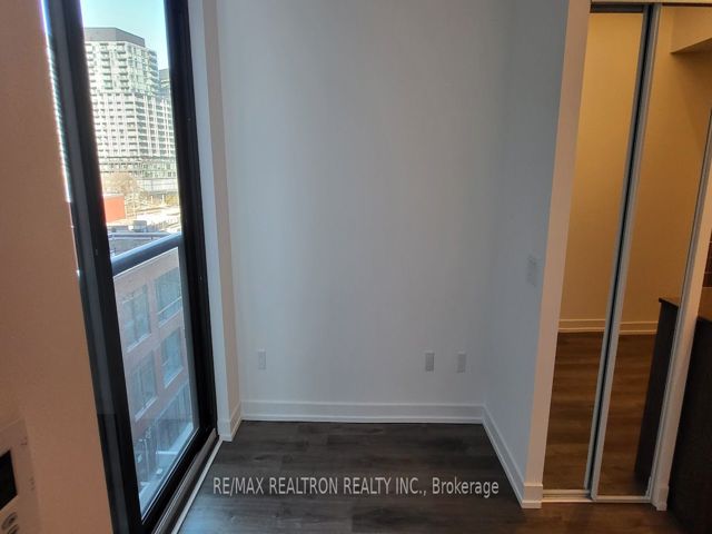 602 - 28 Eastern Ave