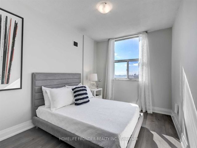 1210 - 205 Hilda Ave