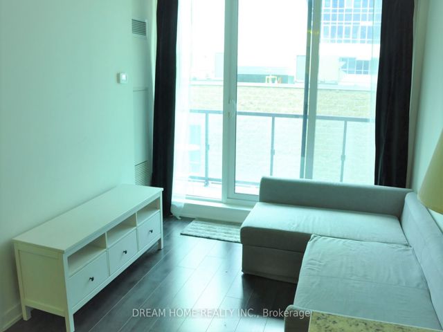 301 - 18 Rean Dr S