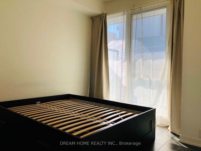 301 - 18 Rean Dr S