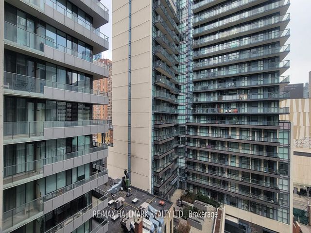1150 - 111 Elizabeth St