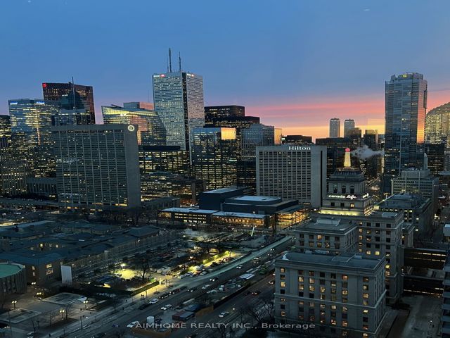 3214 - 230 Simcoe St