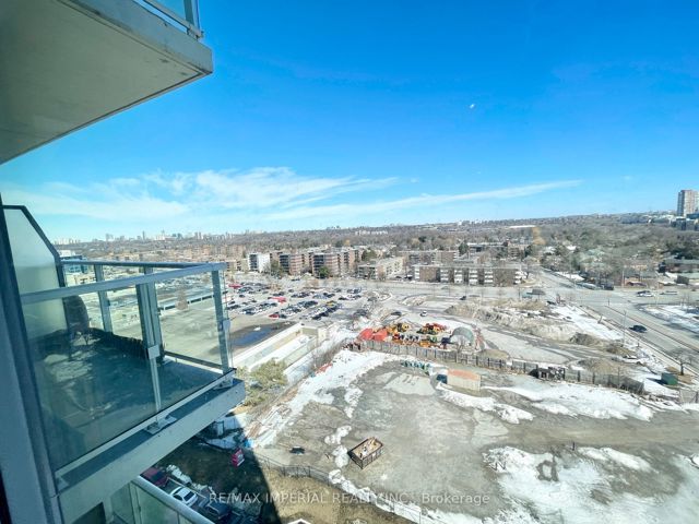 1015 - 20 O'neill Rd