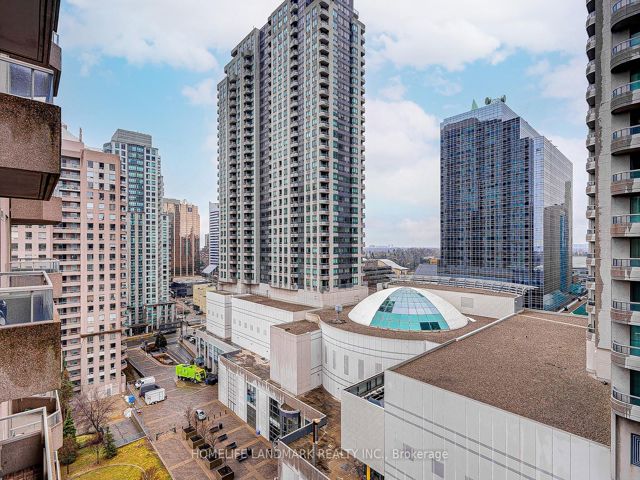 1609 - 35 Empress Ave